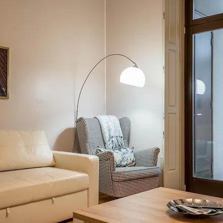 Διαμέρισμα Historic: 1br W/ Private Patio By Lovelystay *