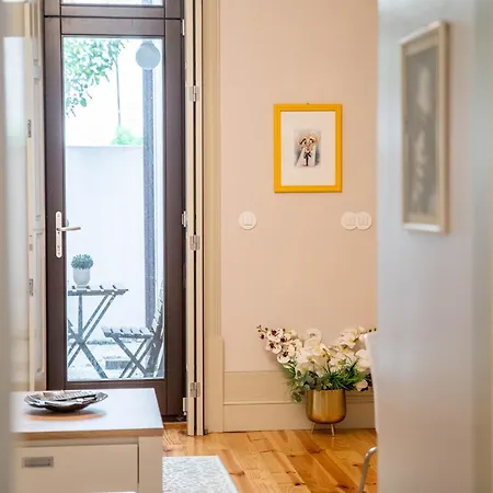 Διαμέρισμα Historic: 1br W/ Private Patio By Lovelystay *
