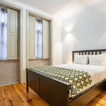Historic: 1br W/ Private Patio By Lovelystay *